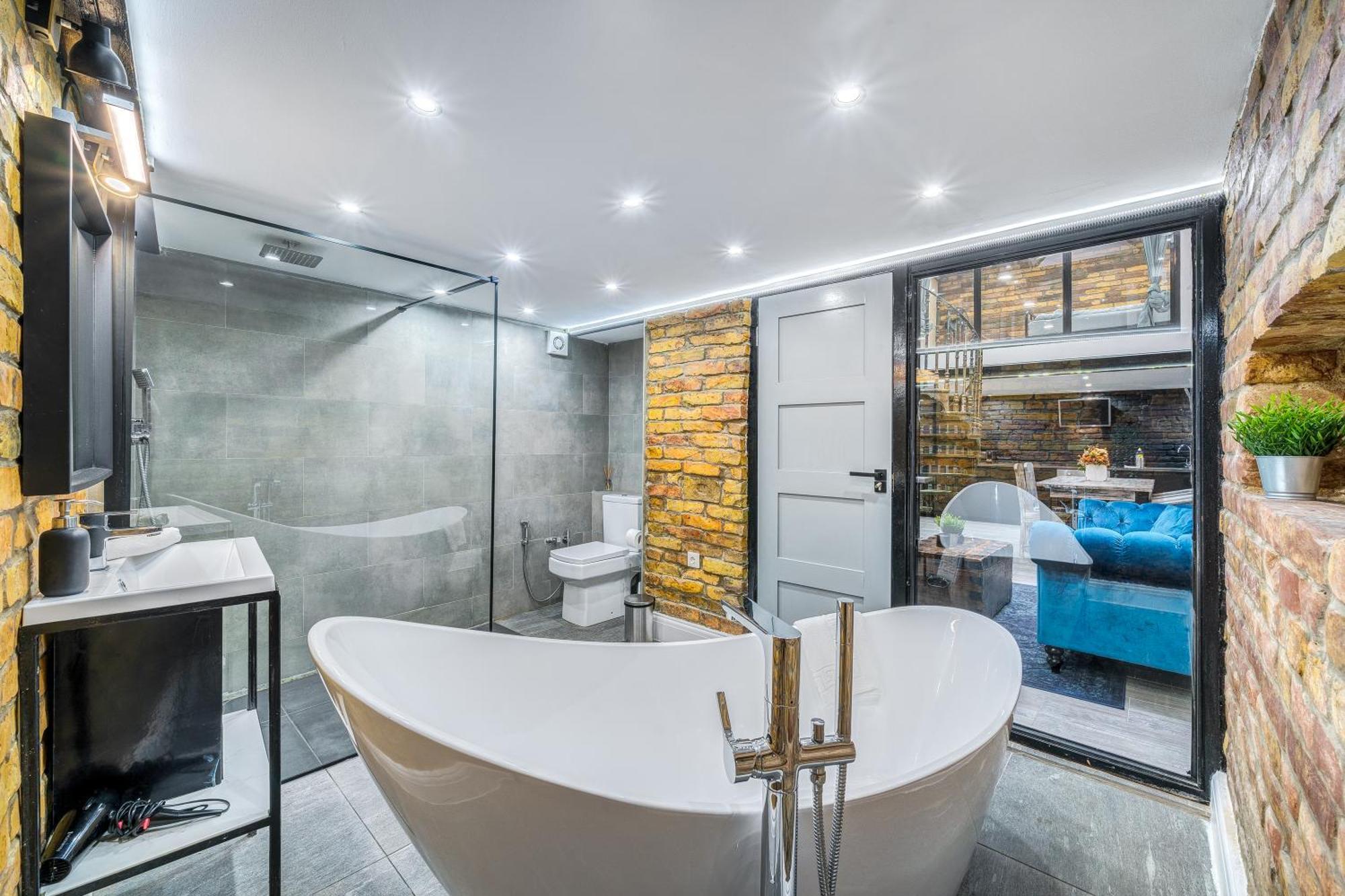 City Center Loft Haven: Modern Elegance Budapest Exterior foto
