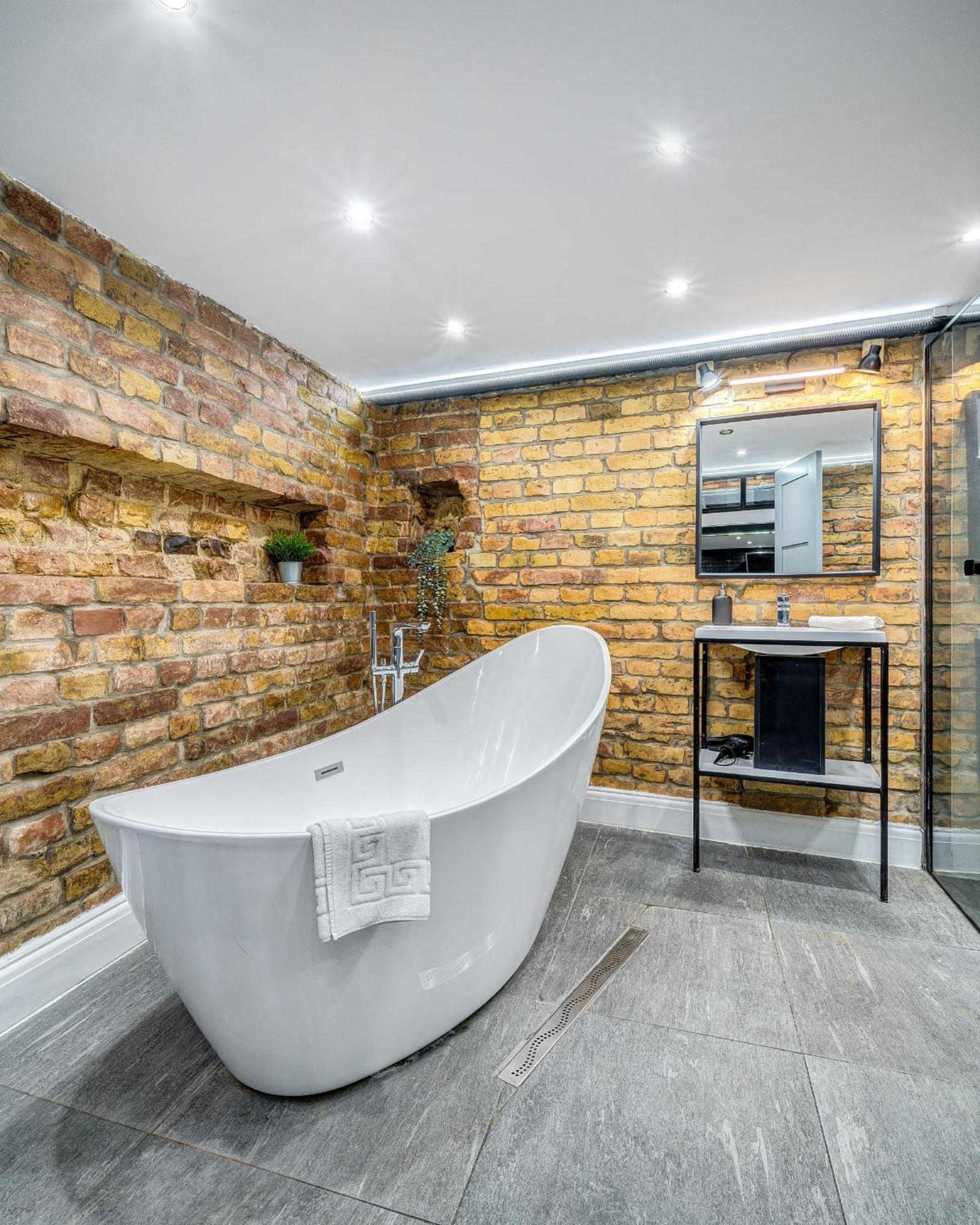 City Center Loft Haven: Modern Elegance Budapest Exterior foto